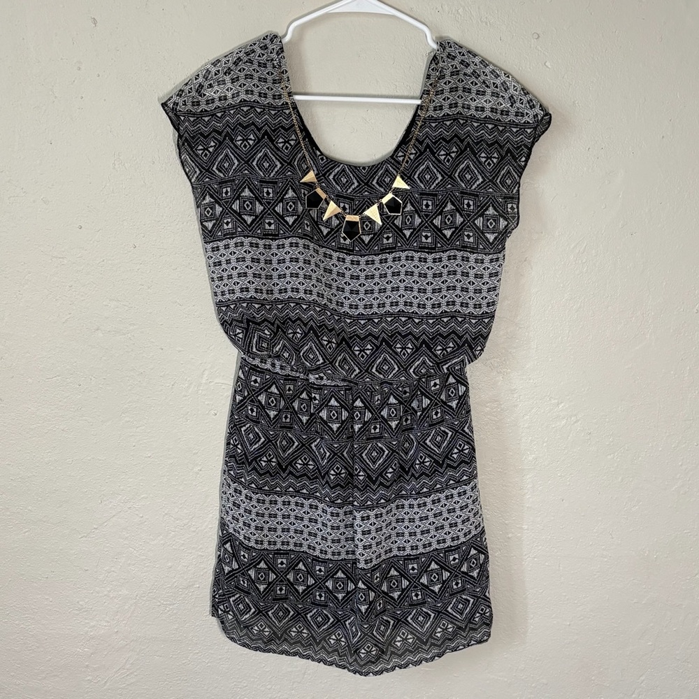 City Triangles Black and White Patterned Dress women’s size small